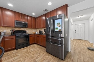 9931 Chimney Swift Ln in Conroe, TX - Building Photo - Building Photo