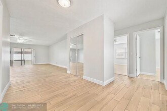 23106 SW 61st Ave in Boca Raton, FL - Foto de edificio - Building Photo