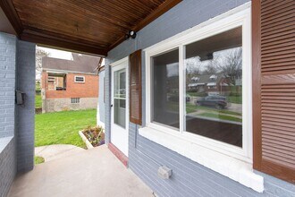 5273 Ponce Ln in Cincinnati, OH - Building Photo - Building Photo