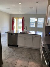 9842 Red Eagle Dr in Orlando, FL - Building Photo - Building Photo