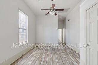2013 Almonaster Ave in New Orleans, LA - Building Photo - Building Photo