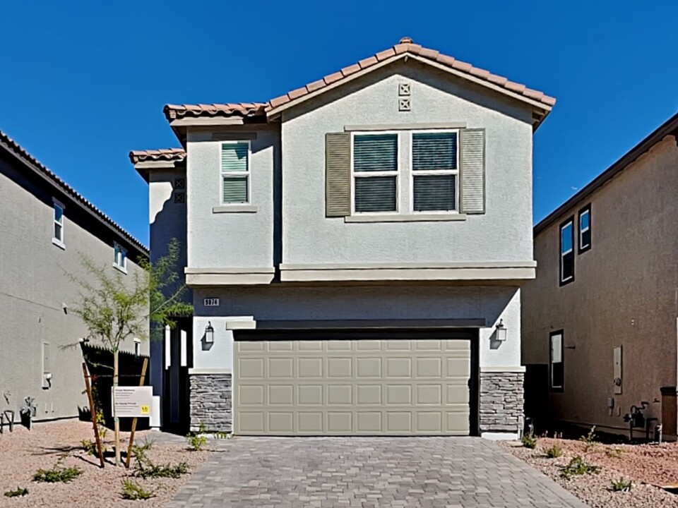 9074 Nostrand Ave in Las Vegas, NV - Building Photo