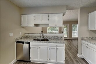 121 Clarion Rd in Lawrenceville, GA - Building Photo - Building Photo