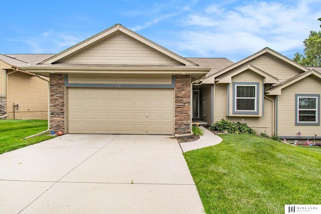 19615 Marinda St in Omaha, NE - Building Photo - Building Photo