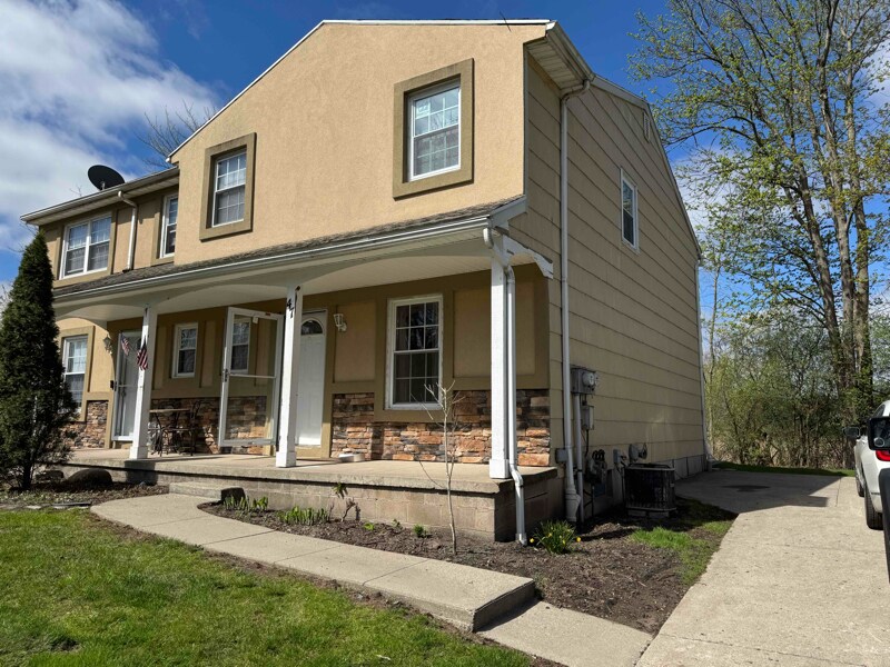 47-49 Havenwood Hollow-Unit -47 in Fairport, NY - Building Photo
