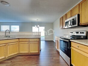 268 Heftner Cir in Maineville, OH - Building Photo - Building Photo