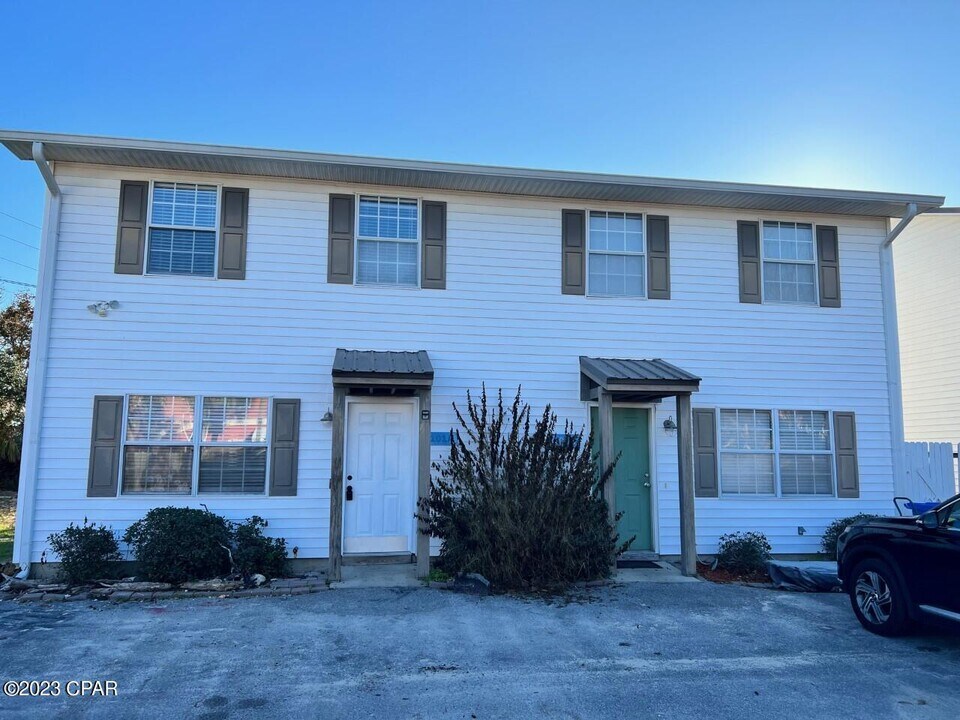 101 Downing St-Unit -A in Panama City Beach, FL - Building Photo