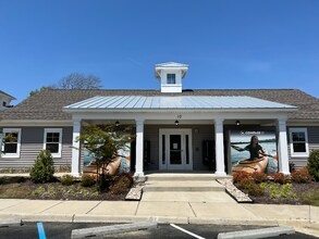 103 Fishers Ct in Hampton, VA - Building Photo - Building Photo