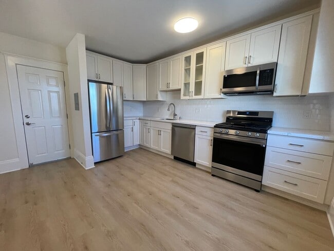 property at 1367 Grant Ave