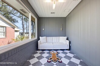 813 Old Hickory Rd in Jacksonville, FL - Building Photo - Building Photo