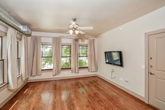 4009 Greeley St-Unit -4 in Houston, TX - Foto de edificio - Building Photo