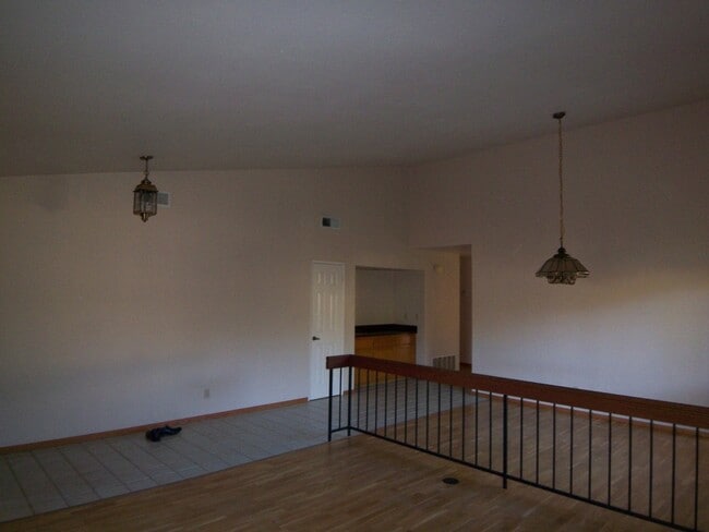14742 Shadowbrook Ct in Poway, CA - Building Photo - Building Photo