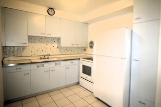 210 N Kenilworth Ave in Oak Park, IL - Building Photo - Building Photo