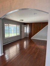 168 Horn Ln in Levittown, NY - Building Photo - Building Photo