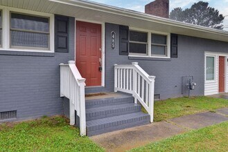 485 Colony Rd in Newport News, VA - Building Photo - Building Photo