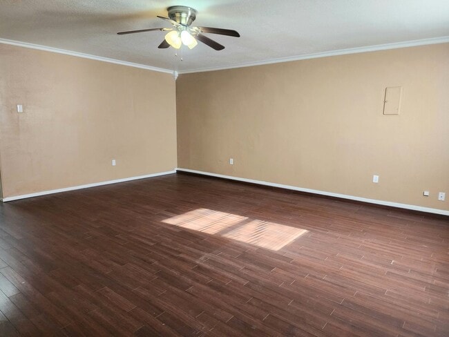 504 S Avenue B in Portales, NM - Building Photo - Building Photo