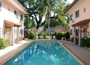 Oak Apartments in Ojai in Ojai, CA - Building Photo - Building Photo