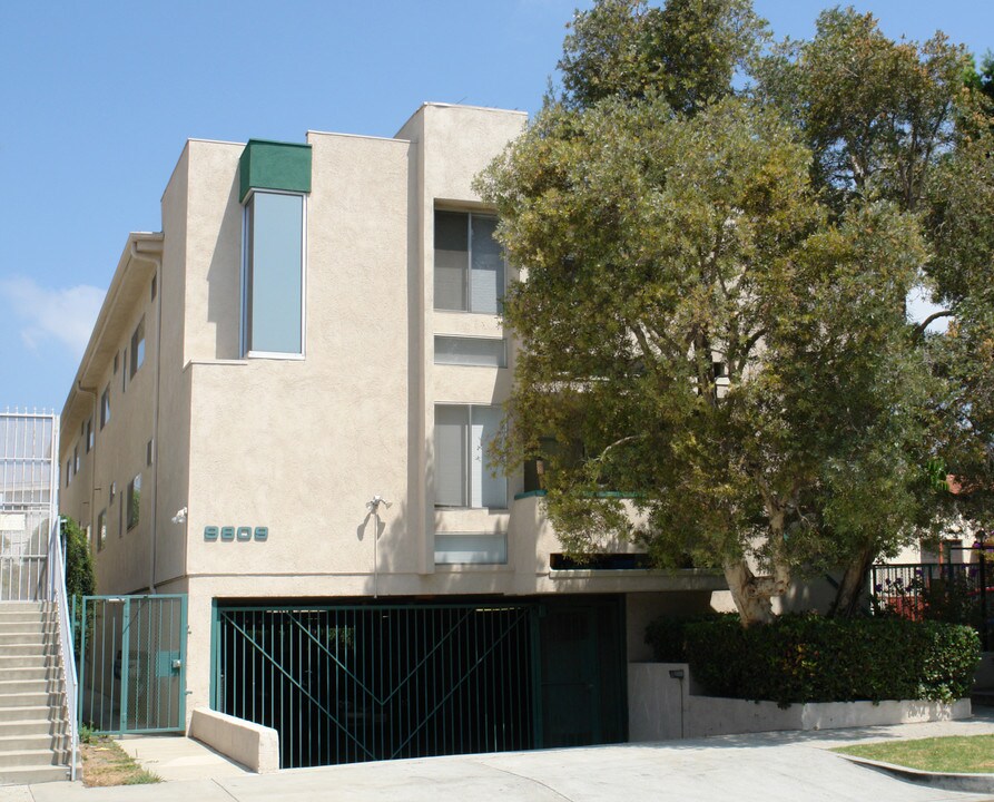 9809 Regent St in Los Angeles, CA - Foto de edificio