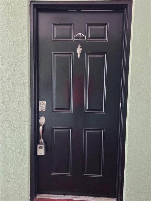 2035 Dixie Belle Dr in Orlando, FL - Building Photo - Building Photo