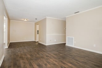 916 Northern Oaks Terrace in DeLand, FL - Building Photo - Building Photo