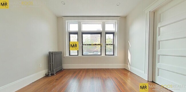 1855 Beacon St, Unit Beacon St in Brookline, MA - Building Photo - Building Photo