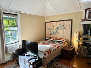 222 D St, Unit 5B in Davis, CA - Foto de edificio - Building Photo