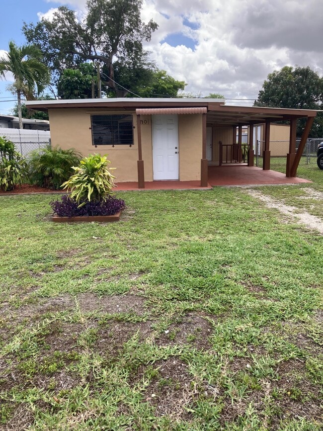 property at 5710 SW 38th St