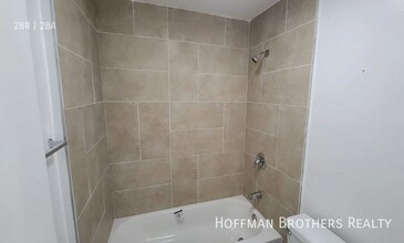 5465 Kester Ave-Unit -119 in Los Angeles, CA - Building Photo - Building Photo