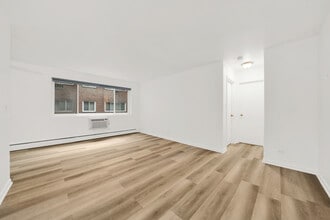 7120 N Sheridan Rd in Chicago, IL - Building Photo - Building Photo