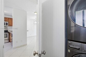 17530 SW 139th Ct in Miami, FL - Building Photo - Building Photo