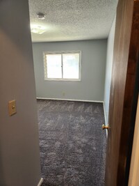 2001 NW Hickory Ln photo'