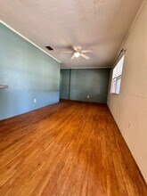 5523-5525 1st St in Zephyrhills, FL - Building Photo - Building Photo