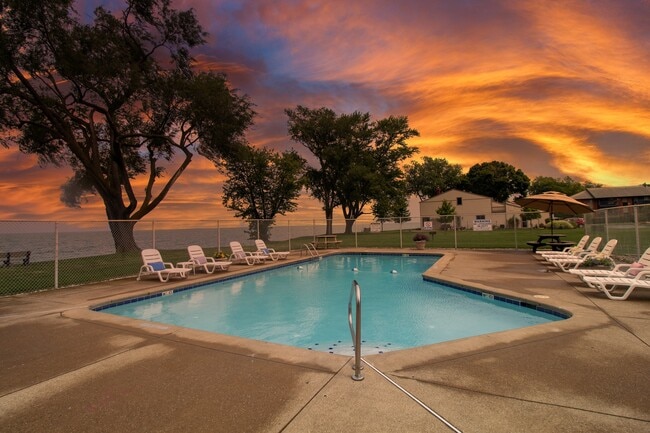 The Shore Club in Huron, OH - Building Photo - Building Photo