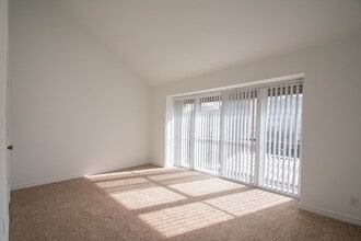 4547 N O'Connor Blvd in Irving, TX - Building Photo - Building Photo