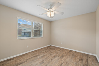 Carriage Hills Apartments in Pensacola, FL - Foto de edificio - Interior Photo