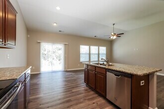 11125 Pond Valley Ct in Charlotte, NC - Building Photo - Building Photo