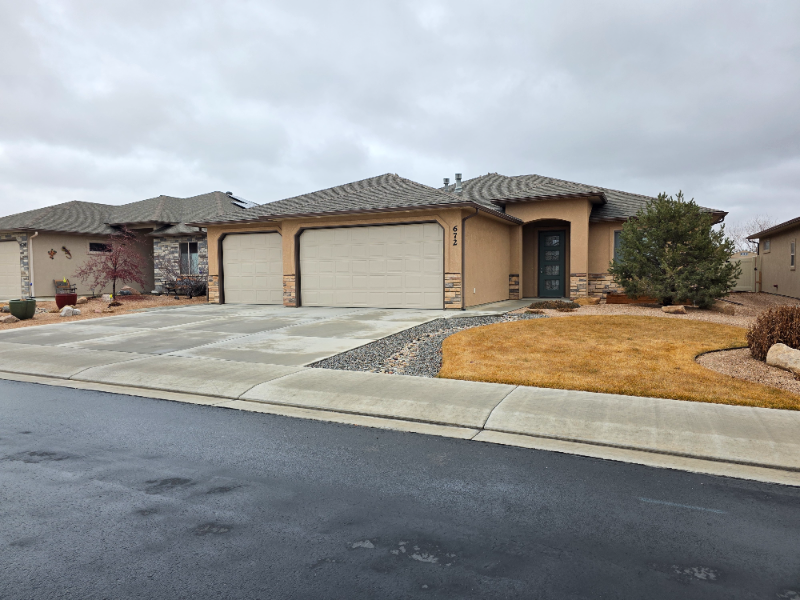 672 Strathearn Dr in Grand Junction, CO - Building Photo