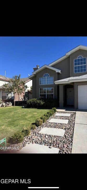 7548 Plaza Taurina Dr in El Paso, TX - Building Photo