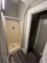 524 S Queen St, Unit 1 in Lancaster, PA - Building Photo - Building Photo