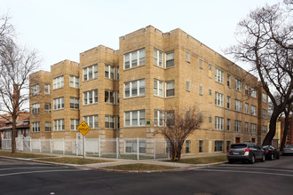 4906 N Springfield Ave in Chicago, IL - Building Photo - Building Photo