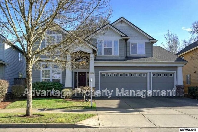 property at 3525 SE Shoreline Dr