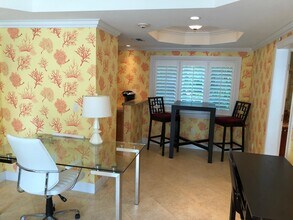 251 Oleander Ave-Unit -1 in Palm Beach, FL - Building Photo - Building Photo