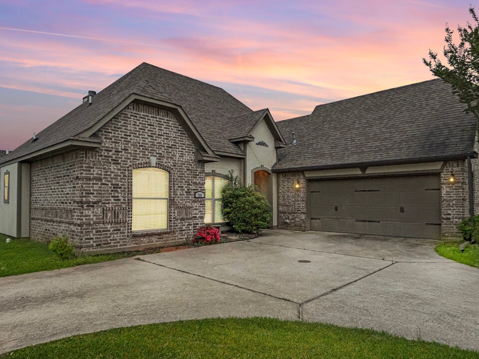 701 Fox Den in Haughton, LA - Building Photo