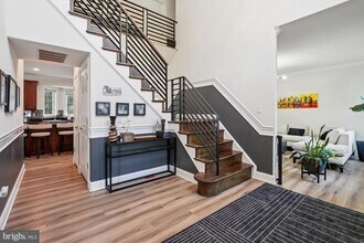 8761 Ellis Mill Dr in Gainesville, VA - Building Photo - Building Photo