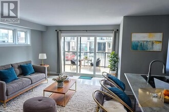 500 Eldorado Private in Ottawa, ON - Building Photo - Building Photo