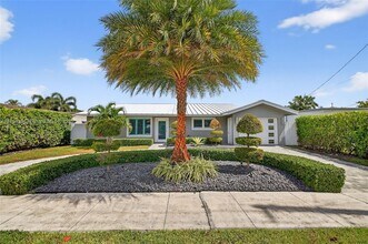 1009 Tangelo Isle in Fort Lauderdale, FL - Building Photo - Building Photo