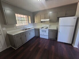 583 Bandy Ln in Ringgold, GA - Building Photo