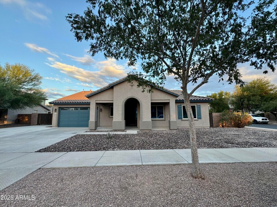 19617 S 190th St in Queen Creek, AZ - Building Photo