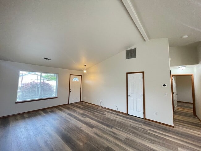 9377 N Macie Loop in Hayden, ID - Building Photo - Building Photo