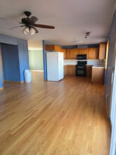 1860 Chandler Ave in St. Charles, IL - Building Photo - Building Photo